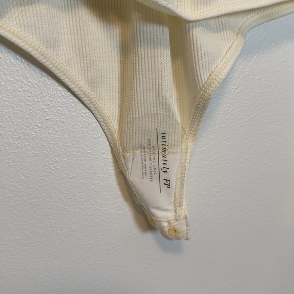 Free People Collared VNeck Bodysuit Wm Large NWT Ivory Preppy Office Career - Picture 10 of 13